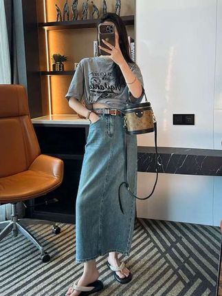 大码复古做旧开叉牛仔长裙女2025早秋爆款新款A字高腰显瘦半身裙#开叉牛仔长裙 #半身裙 #显瘦穿搭 #显高显瘦显腿长 #谁穿谁好看