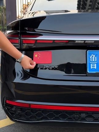 下下周就要国庆了,爱车贴上它,感觉不止提升了一个档次,夜间反光,安全出行#汽车反光贴 #车贴 #汽车好物