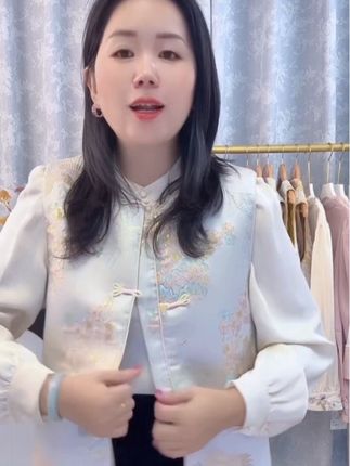 #时尚百搭 新式中国风重工刺绣衬衫女2025秋季新款洋气百搭宽松休闲长袖上衣#新中式穿搭 #衬衫穿搭 #中国风女装 #洋气小衫