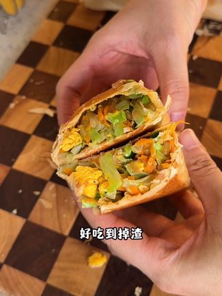 家庭版菜煎饼,巨酥脆,低卡低油!小朋友也能吃到很多蔬菜#煎饼 #杂粮煎饼 #妈呀太香了