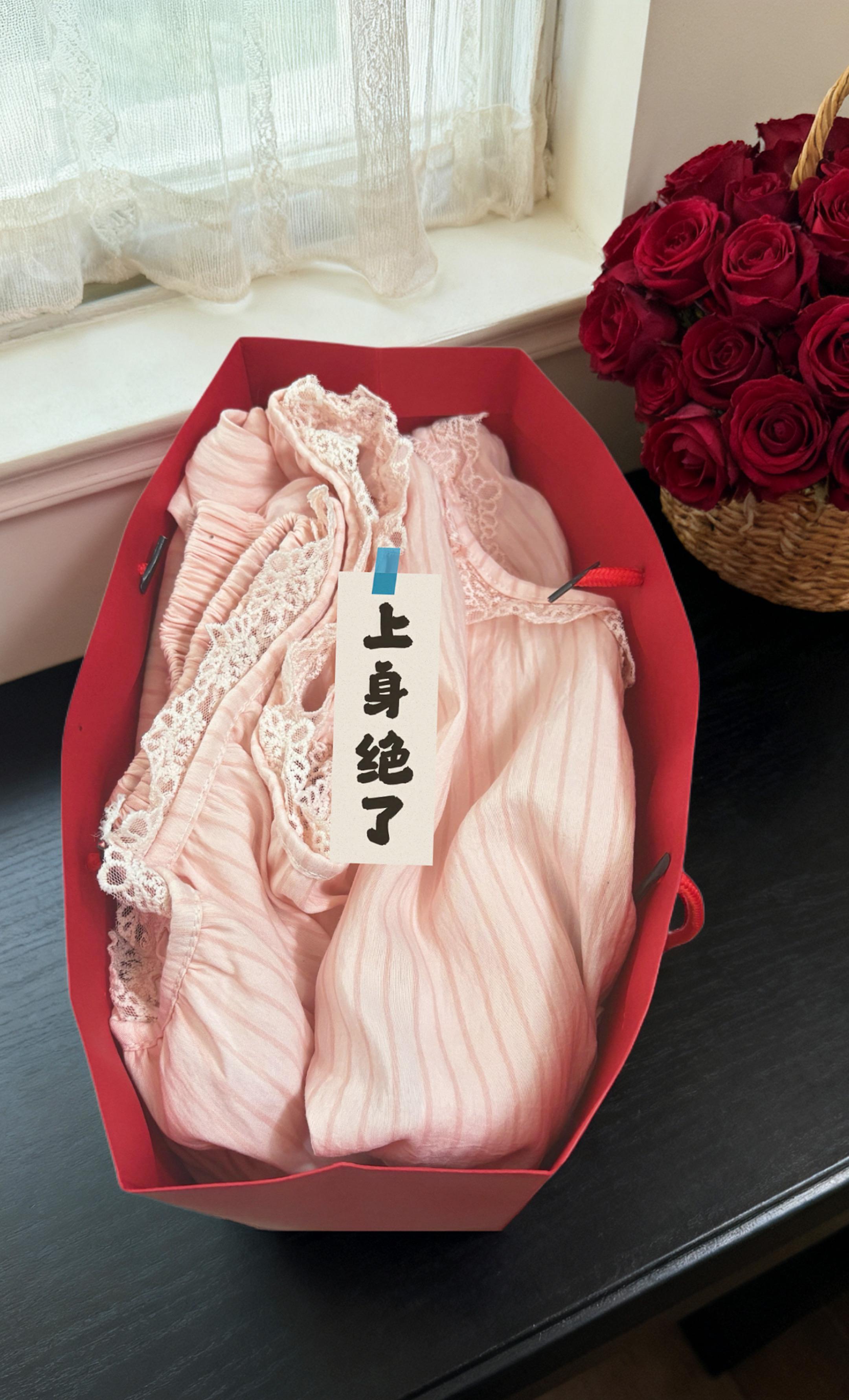 甜美减龄家居服套装。粉粉的甜美减龄🥰#家居服 #家居服睡衣 #在家也要美美哒 #谁穿谁好看系列 #春秋新款