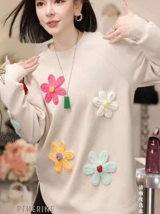 #秋冬新款立体七彩花朵百搭卫衣