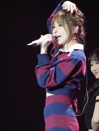 王心凌43看起来像23 也太元气了吧!来汽水听《睫毛弯弯》无损版#王心凌 #睫毛弯弯 #王心凌沈阳商演#王心凌演唱会 #我的神仙爱豆