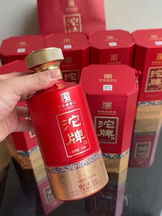 送礼送人,宴请待客,婚宴喜宴用酒选这款沱牌酒准没错,#纯粮酿造 #红色喜庆 #沱牌酒 #送礼佳品 #宴席用酒推荐