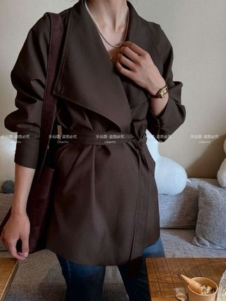 秋季【柏林往事】一粒扣翻领简约百搭显瘦腰带短款风衣外套#女装 #今日穿搭 #高级感穿搭 #御姐风大衣高雅感 #气场全开