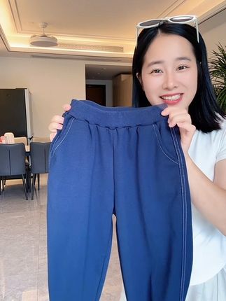 齐齐熊运动卫裤来活动了, 这个面料我太喜欢了,耐磨抗造,每年都给我孩子买#齐齐熊 #卫裤 #休闲裤 #裤子#品牌折扣