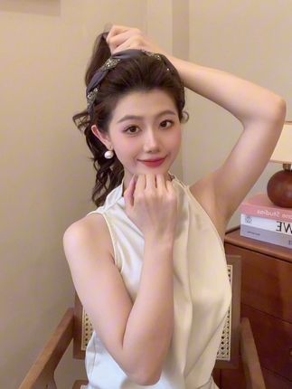 #网红发饰 #发箍这样戴好美 #发箍 #发饰 #高颅顶显脸小