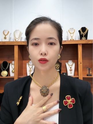 香奈儿黑钻狮子胸针#chanel