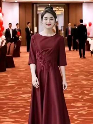 王小鸭 W - YNQ -8215W丈母娘气质连衣裙雅丹长袖立体刺绣大摆晚宴礼服,#喜婆婆婚宴礼服 #婚庆礼服 #婚宴妈妈装 #洋气减龄 #婚礼妈妈礼服