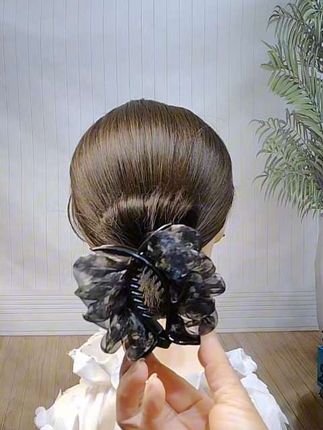 #简单好看发型 #秋天发型#丸子头教程