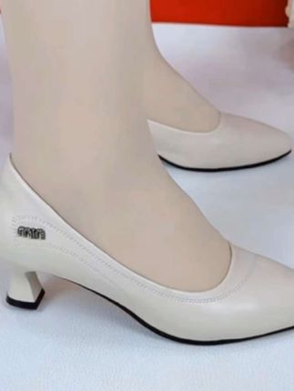 #新款女鞋 #时尚美鞋 #女鞋 #不挑年龄不挑脚 #单鞋