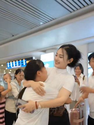 没什么比家人团聚更让人安心的了#头绳发饰 #头绳发圈 #头绳 #头绳发型扎法