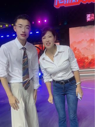 很开心,参加@郭有才(今晚7点相聚江阴飞马水城) 班长活动,越来越好哦👍加油