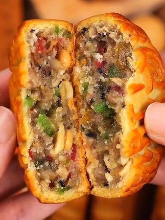 #软糯香甜 #伍仁月饼 #小时候的味道 8.9到手两斤,家人们赶快拼手速!#强烈推荐
