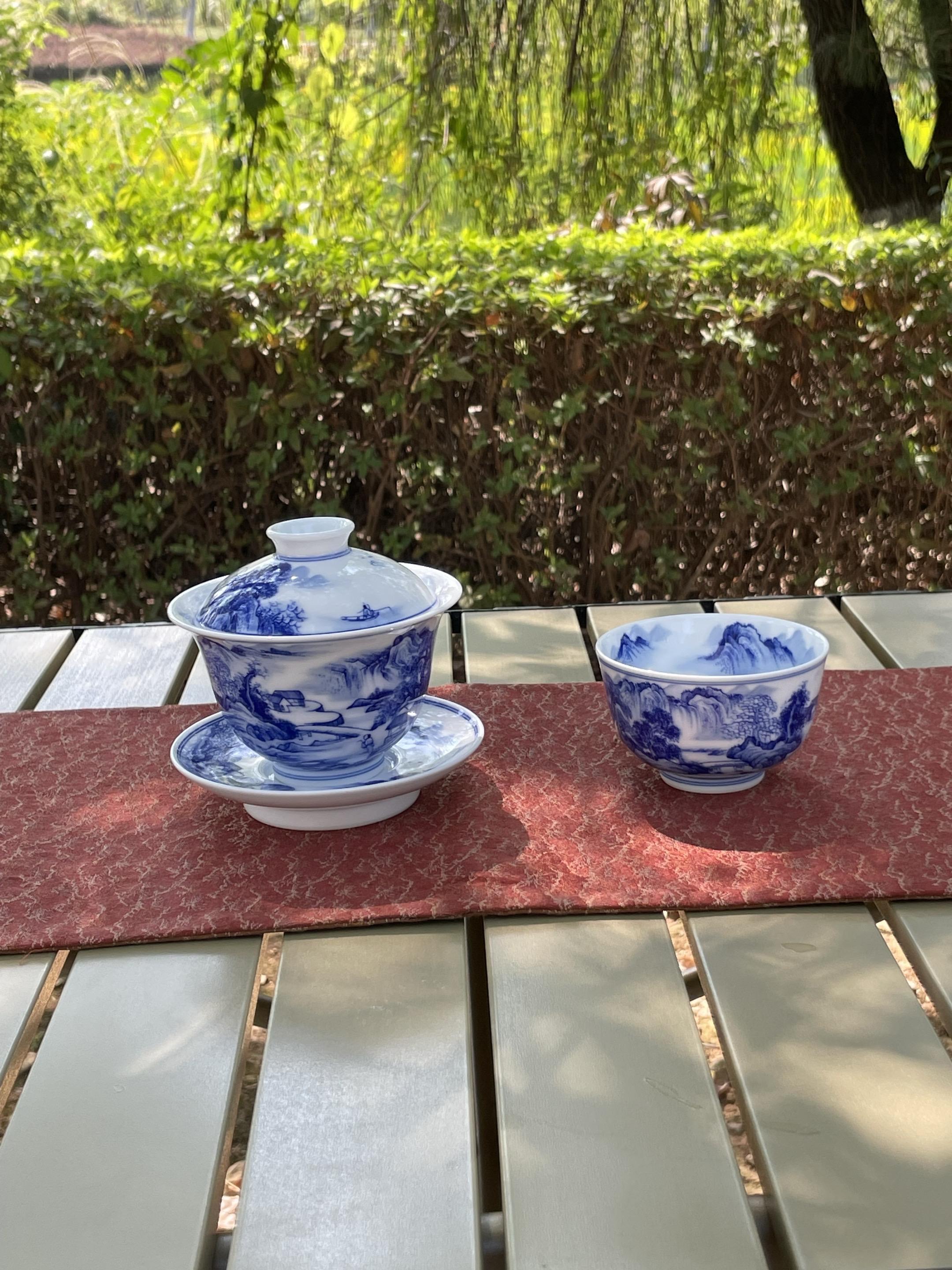 风和日丽 新装备走起~青花瓷分享#原创视频 #今日分享 #瓷器 #茶器之美 #高端瓷器 @景德镇居妙尚