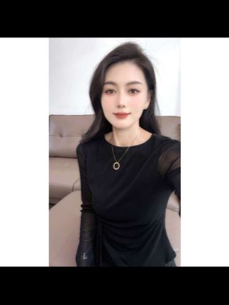 2025年秋季新款圆领修身长袖洋气T恤女百搭纯欲风抗起球显瘦小衫#秋季新款圆领长袖T恤女#时尚百搭纯欲风抗起球小衫#修身显瘦洋气上衣