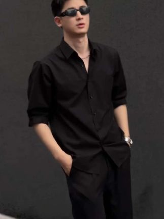 高级感痞帅男士中袖衬衫潮牌那不勒斯黑色衬衣垂坠感内搭打底上衣#面料舒适透气#时尚休闲#百搭显瘦#品质男装 #潮流穿搭