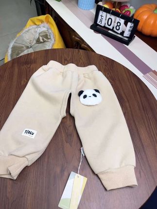 终于找到这种可以外穿的开裆裤了,真的太好穿了!面料柔软又舒适!宝宝太喜欢了!#开裆裤 #高品质童装#面料柔软舒适 #母婴好物 #高品质童装
