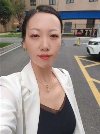 世间的温柔 记得给自己留一份 在路马急的人间 做自己…#女人 #女人一定要活成自己喜欢的样子 #爱美是女人的天性