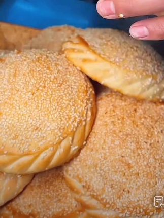 #烧饼#老家的味道 #地方特色美食 #新鲜出炉