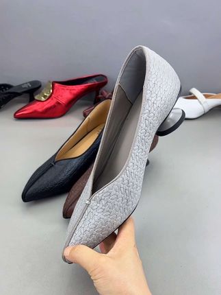 #丽尔手工女鞋 #好穿又百搭 #透气舒适不臭脚 #软底小单鞋 #女款真皮鞋子
