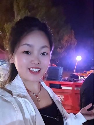 被丫蛋这首空荡的酒杯喝上头了,这晚风丝丝吹,这夜色惹人醉,凌晨三点醒来的夜电话打给谁。#丫蛋版空荡的酒杯 #空荡的酒杯 #这晚风丝丝吹这夜色惹人醉 #热歌热门分享 #都市夜景