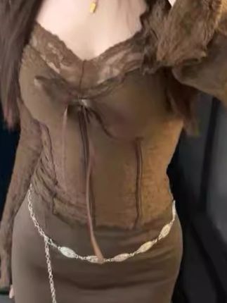 纯欲辣妹风蕾丝拼接长袖上衣女秋季新款修身显瘦气质半身裙两件套#面料柔软舒适 #爆款热卖中 #修身显瘦 #夏季穿搭 #轻薄透气