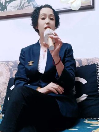 歌曲中抒发情感…