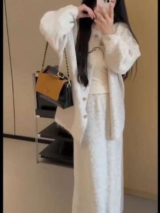 前后两穿的套装真的yyds#温柔风穿搭 #韩系穿搭 #毛衣套装裙两件套 #针织衫 #高级感穿搭