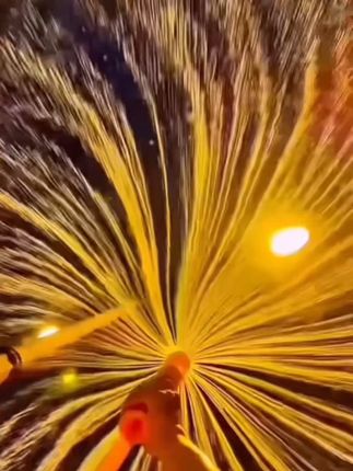 【正版大号烟花水枪】2025新款烟花水枪玩具网红爆款拍:/ 照氛围感玩具#烟花水枪#儿童好物 #新奇特创意 #好东西一起分享 #好物推荐🔥