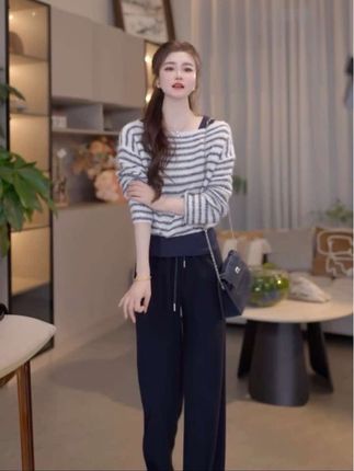 难走的路 才不拥挤#三件套 #时尚气质穿搭