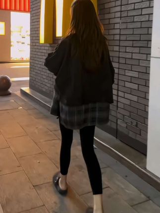 #通勤穿搭万能配色公式 #秋日户外就穿琥珀系 #小个子初秋显瘦穿搭 #今天穿什么 #时尚两件套