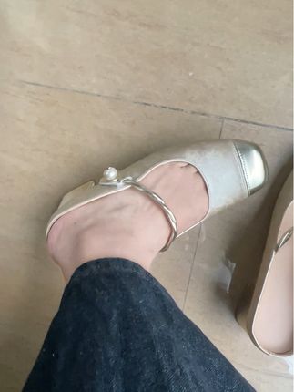 增高8公分的玛丽珍凉拖,上脚贼显高级贵气~~#玛丽珍女鞋 #小个子增高鞋