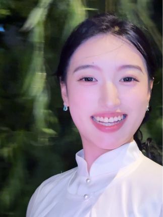 版型超正仙气旗袍!!!我真的爱惨了这款披肩!!是谁还没尝试过旗袍!!!#旗袍 #中式美学服饰 #国风古韵 #东方美 #旗袍穿搭