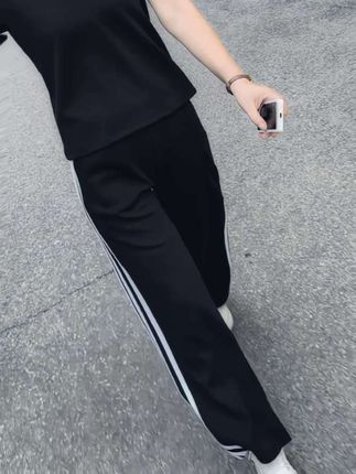 任何时候都不要赌人性别觉得自己是个特殊是个例外要做好输的准备!更不要高估和任何人的关系,可能你什么都不是!#穿搭#休闲套装#早秋穿搭 #显高显瘦显腿长 #洋气减龄