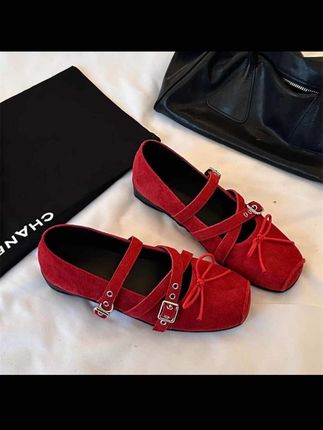 #好看好穿 #宝藏鞋子 6cm内增高春季新款红色法式绒面芭蕾舞单鞋女气质交叉带玛丽珍鞋#与众不同 #好鞋推荐 #潮人穿搭