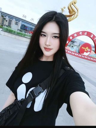 现在过得每一天,都是余生最年轻的一天,生活不论好与坏,每天都是限量版。#随拍