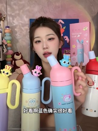 卡通可爱公仔保温杯女生卡通桌面吸管杯大容量网红高颜值把手水杯