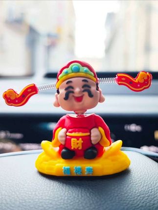 #创作灵感 2025创意摆件摇头财神爷摆件车载装饰吉祥物可爱挂件办公#小财神 #车载摆件 #装饰摆件 #超便宜超划算