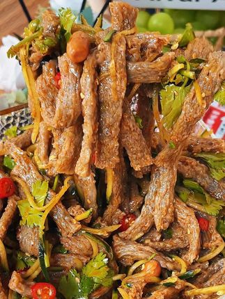 免煮的荞麦牛筋面,自带调料包,酸辣过瘾#荞麦牛筋面 #牛筋面 #速食美食 #仙女必备