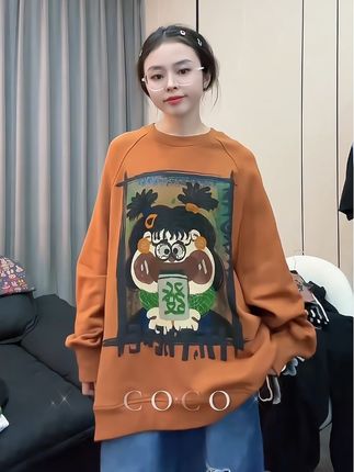 麻将女孩宽松卫衣女长袖新款潮流大码百搭设计感 #轻松解锁秋季穿搭 #被秋日氛围感穿搭拿捏了 #早秋高智感职场穿搭#早秋不费力显贵穿搭#入秋高级感穿搭攻略@DOU+小助手 @DOU+上热门