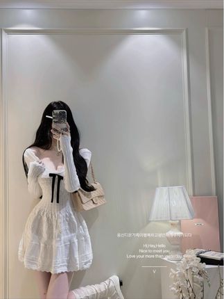 法式纯欲风蝴蝶结长袖连衣裙子女秋季设计感收腰甜美白色针织短裙#连衣裙#秋季穿搭 #内搭外穿都好看 #裙子穿搭 #温柔风穿搭