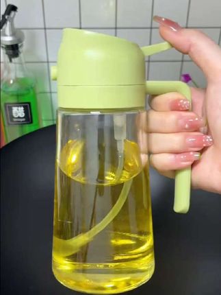喷油、倒油二合一,这个油壶一定要入手,以后烙饼煎蛋啥的也不怕不小心倒油倒多了!#厨房好物 #喷油壶 #自用好物分享#好物#好物