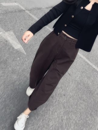 当时间消磨掉了你的热情,那些曾经让你歇 斯底里的人也将变得可有可无,愿一切美好都如期而至,喜欢的都拥有,失去的都释怀#早秋新款 #显瘦穿搭#九分弯刀裤