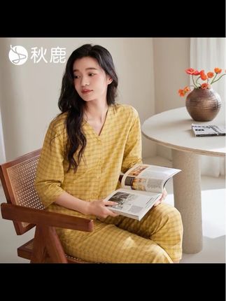 #居家服 #睡衣秀 秋鹿星眠絮语装针织印格V领七分袖九分裤春秋格子薄款睡衣女套
