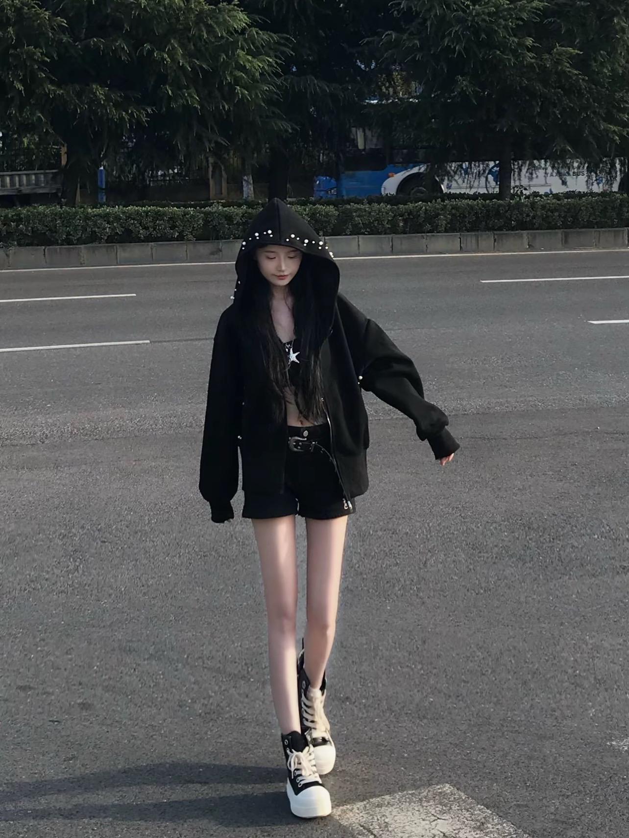 #高帮鞋 #短靴 #辣妹穿搭 #暗黑系穿搭 #ootd穿搭分享