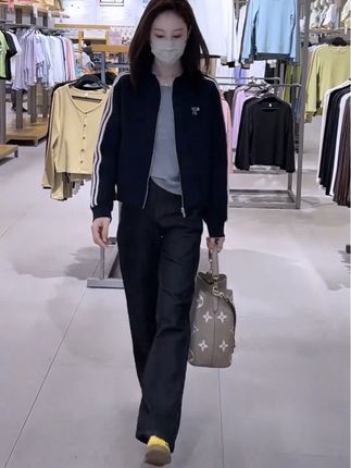 #夹克上衣 #开衫外套 #简约穿搭 #韩系穿搭 #休闲减龄穿搭