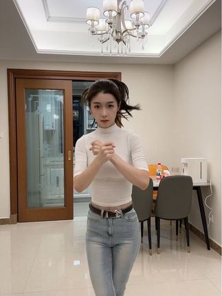 在1974年第一次在东南亚打自由搏击眼睛差点变斗鸡……#在1974年第一次在东南亚打自由搏击 #搏击