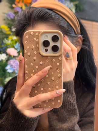暑秋日卡其小花🤎美拉德氛围感拉满 #手机壳 #这个手机壳真的长在我心巴上了 #仙女必备 #秋冬手机壳