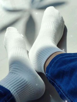 #袜子🧦 #无处安放的小jio #袜子【新疆棉】四季袜男女短中长筒纯色棉袜吸汗透气防臭白色运动袜